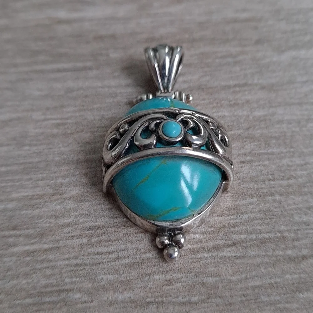 Sterling silver and turquoise pendant - Picture 5 of 11